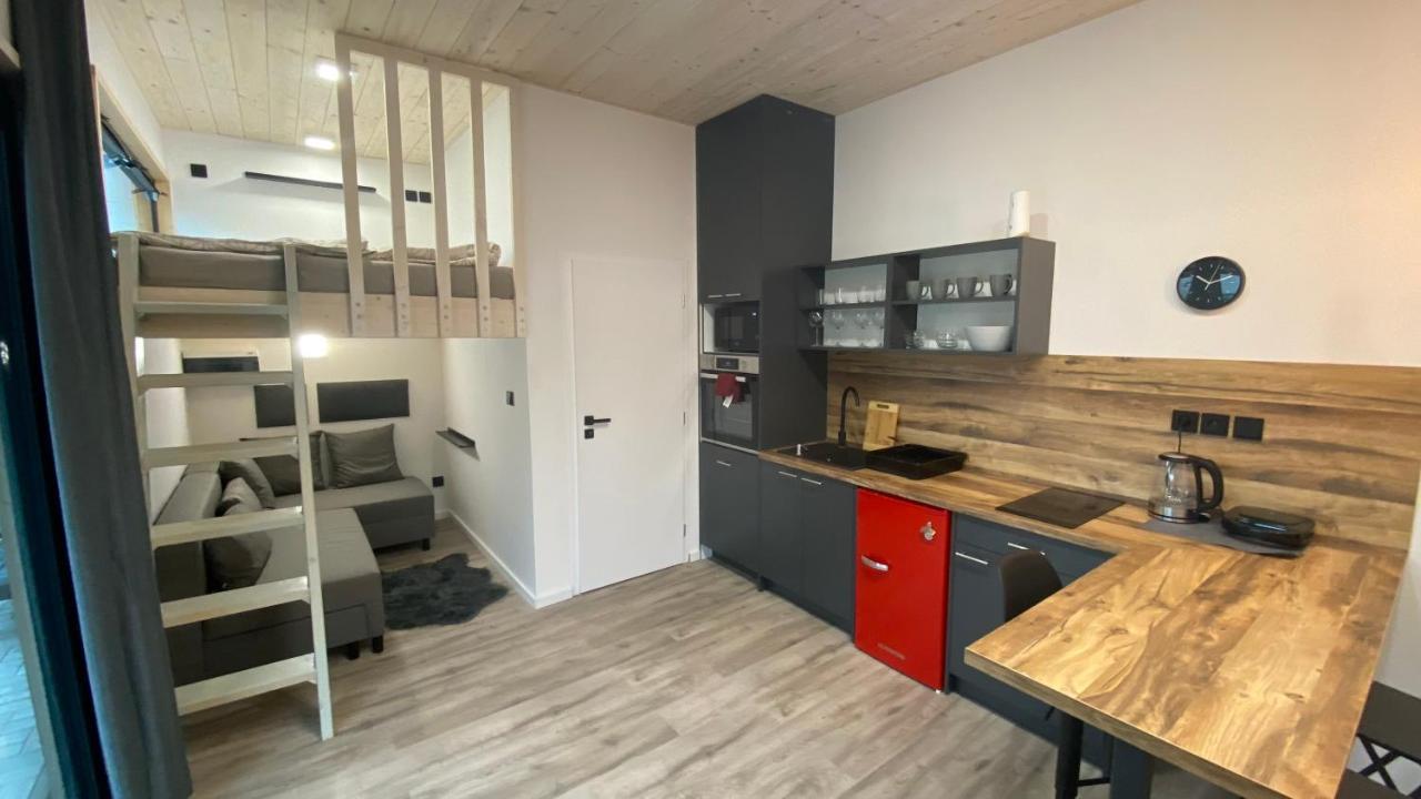 Tiny House Daire Pardubice Dış mekan fotoğraf